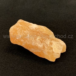Surový Kalcit oranžový