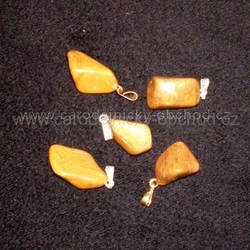 Přívěsek Japis hnědý