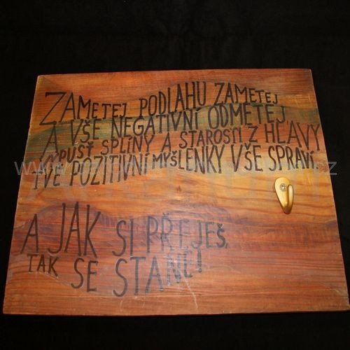 Věšák na koště 3