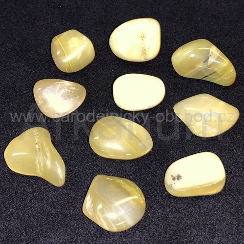Opál žlutý